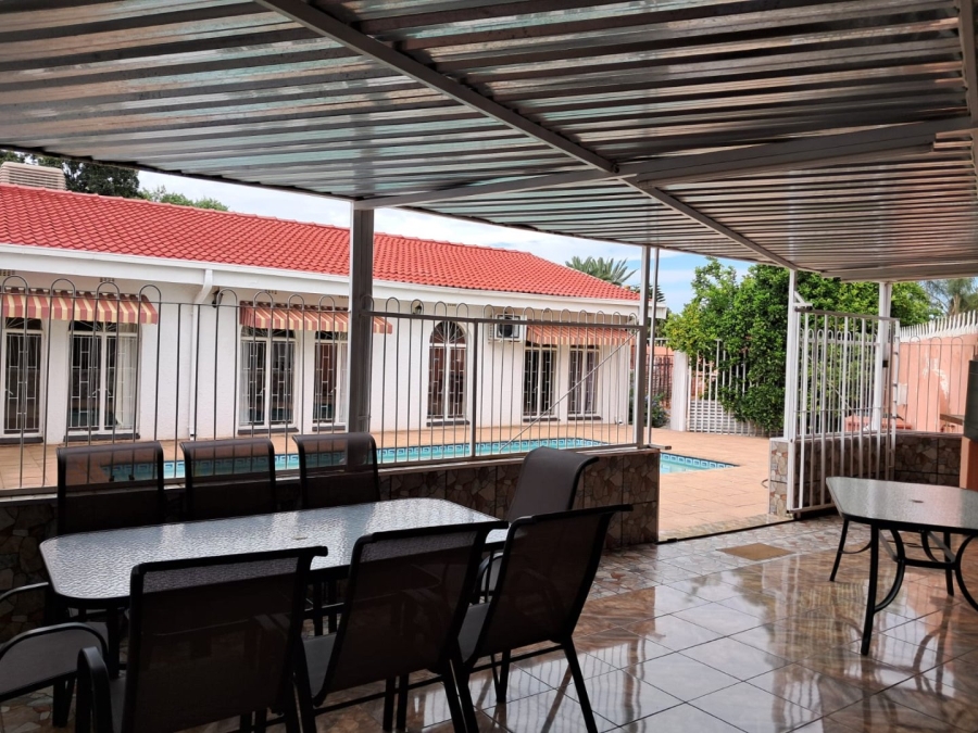 5 Bedroom Property for Sale in Royldene Northern Cape